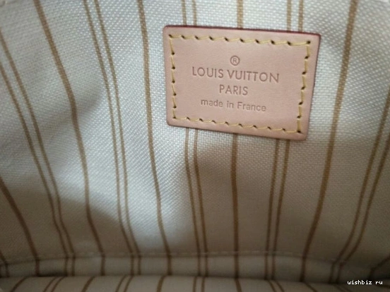 WIS MM Louis Neverfull Vuitton 0114